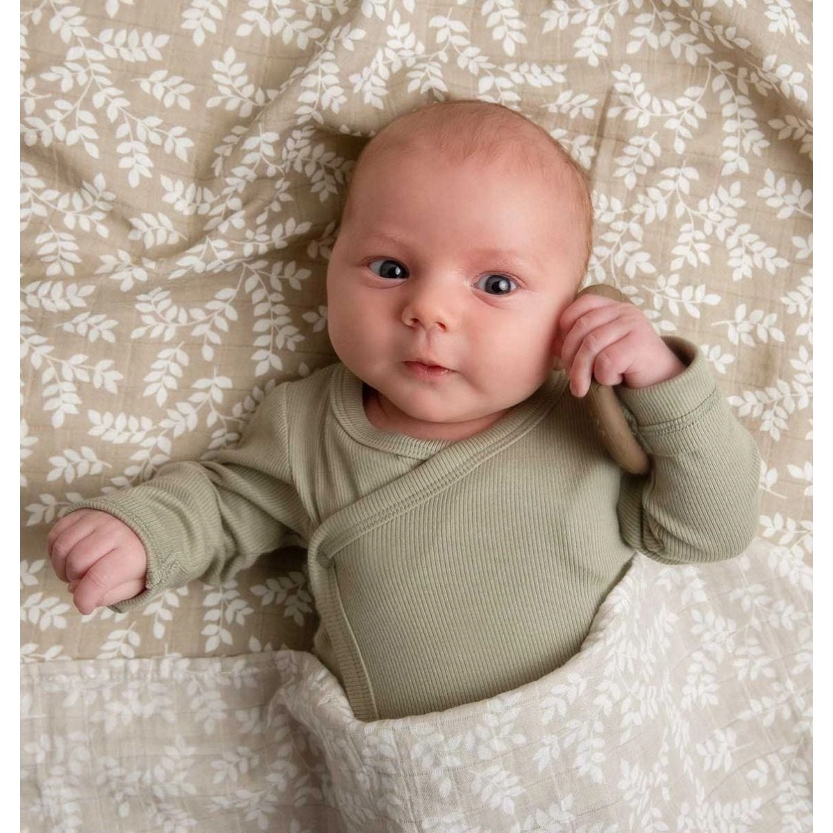A Little Lovely Company Muslin Cloth Set of 2: Leaves - Taupe