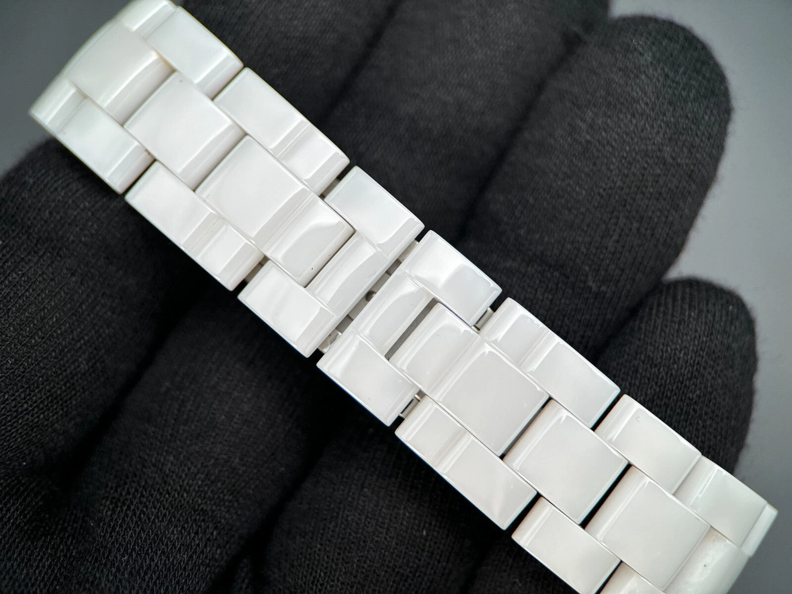 Chanel J12 White Phantom H3443 38mm White Dial White Ceramic Automatic Watch
