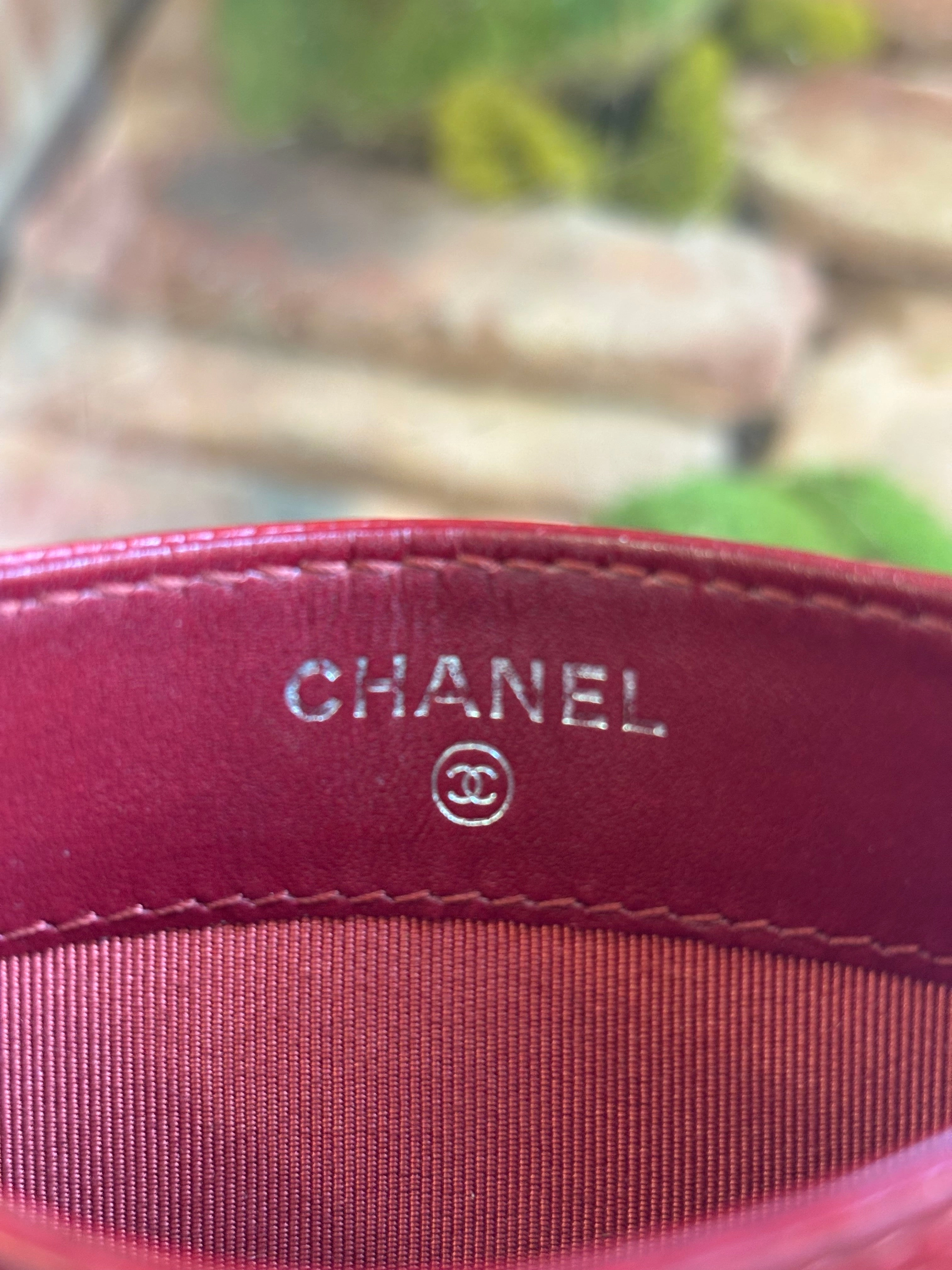 CHANEL Red Caviar Leather Card Case
