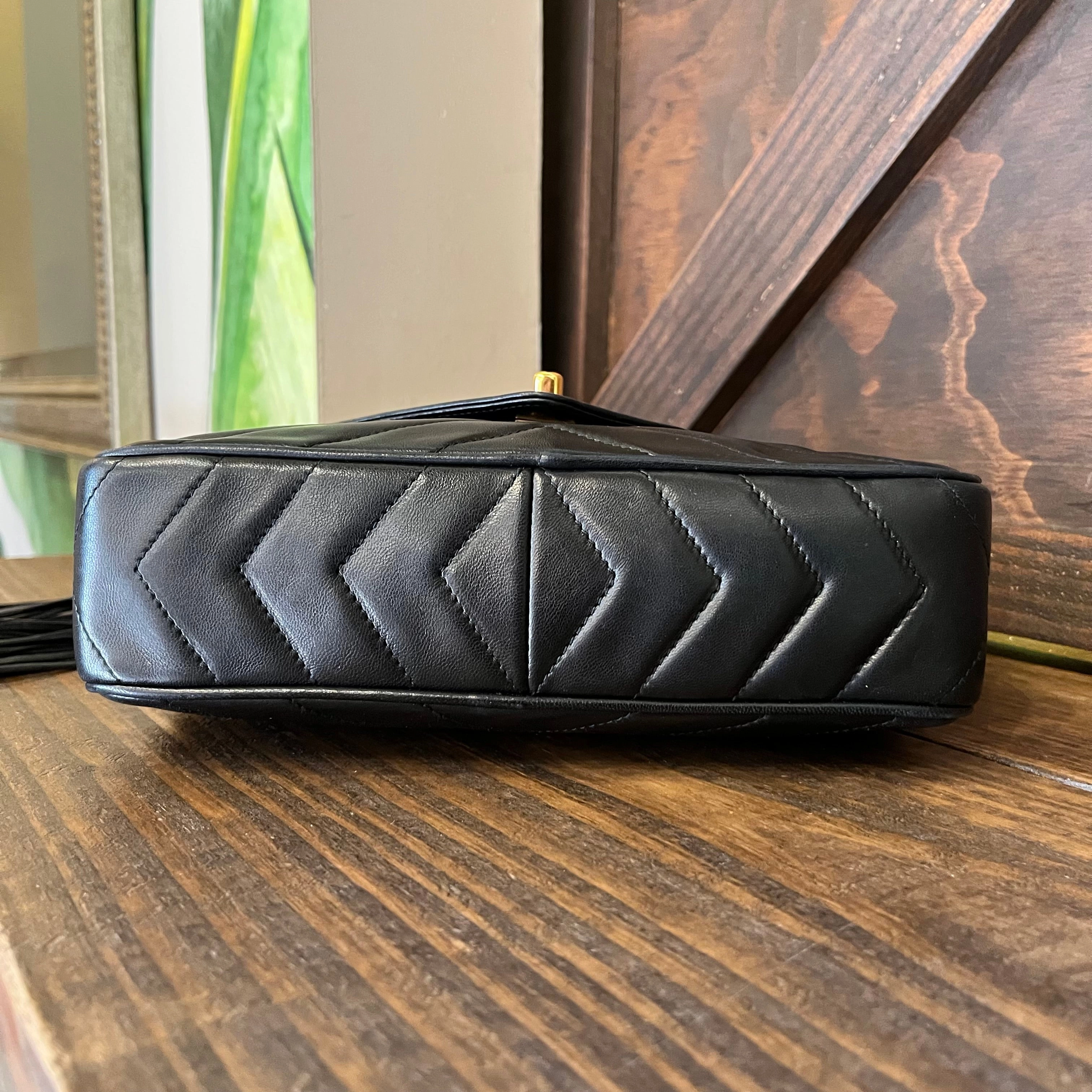 CHANEL Vintage Chevron Lambskin Shoulder Bag