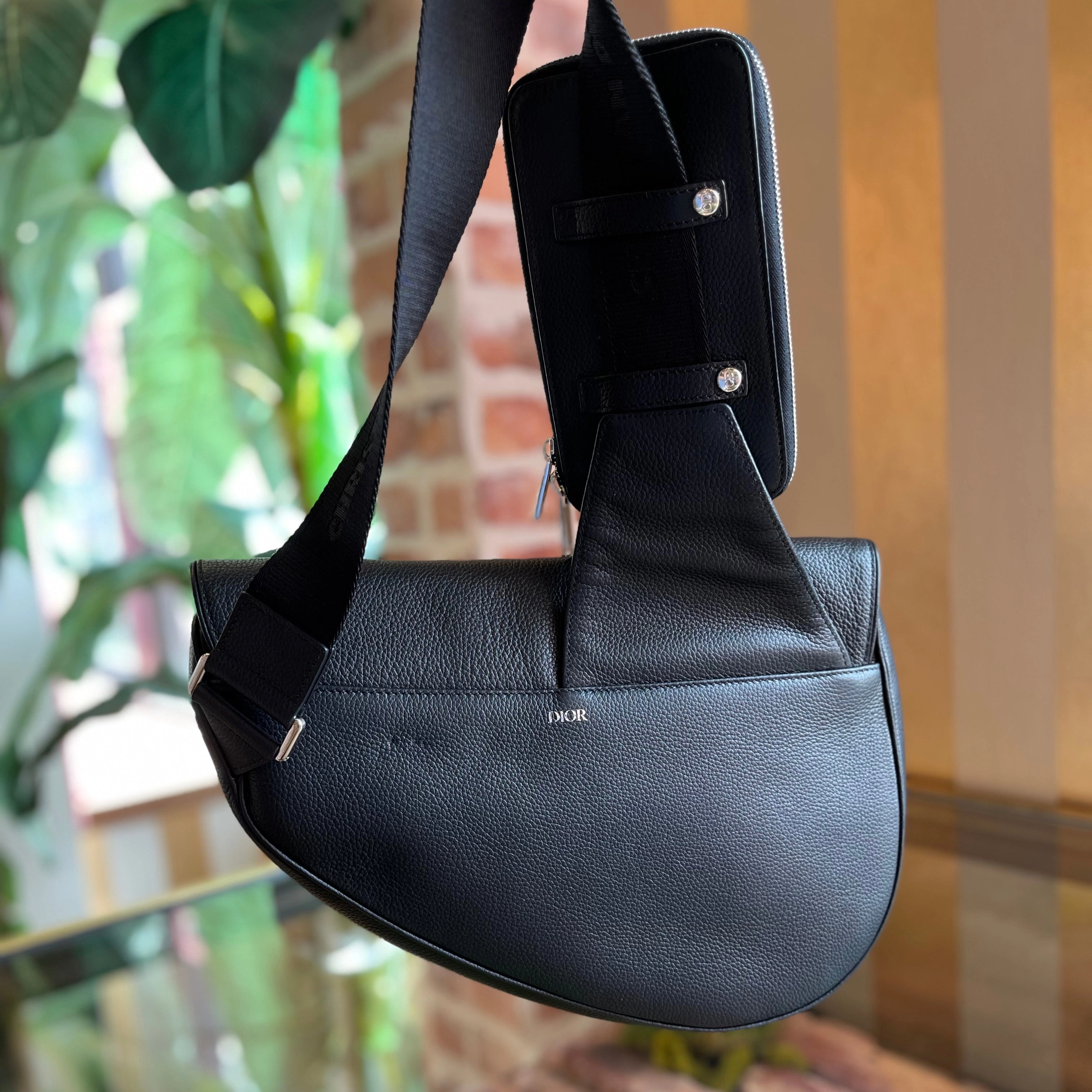 CHRISTIAN DIOR Saddle Maxi Grained Calfskin Crossbody Bag