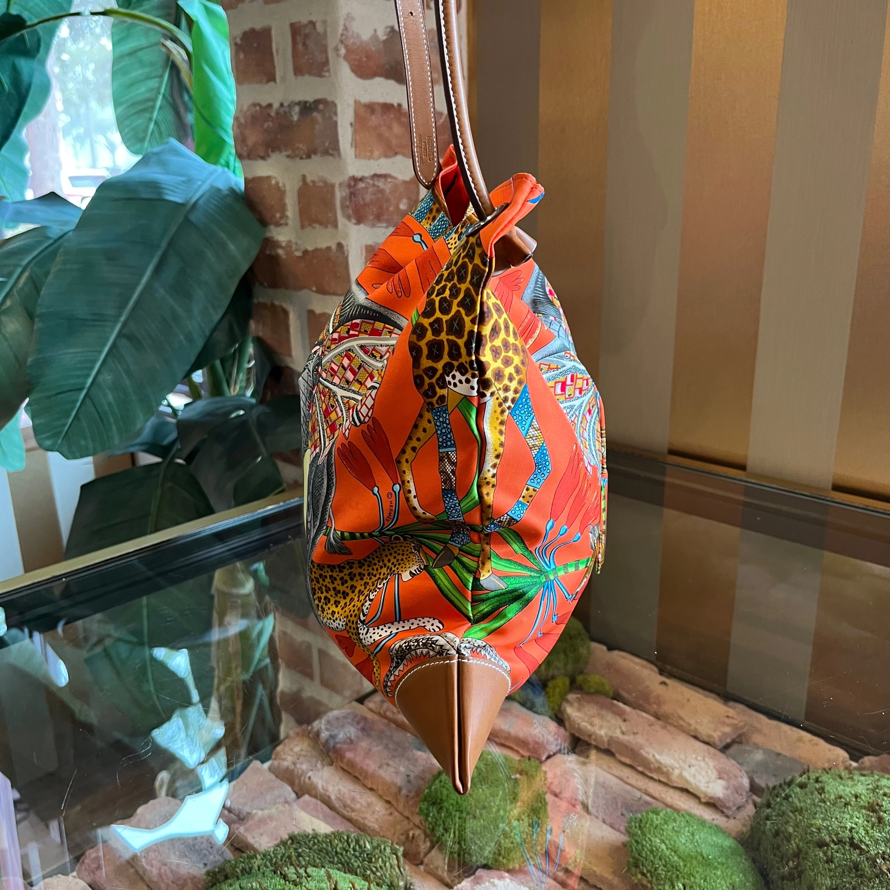 HERMES Silkycity 33 Orange Silk Crossbody