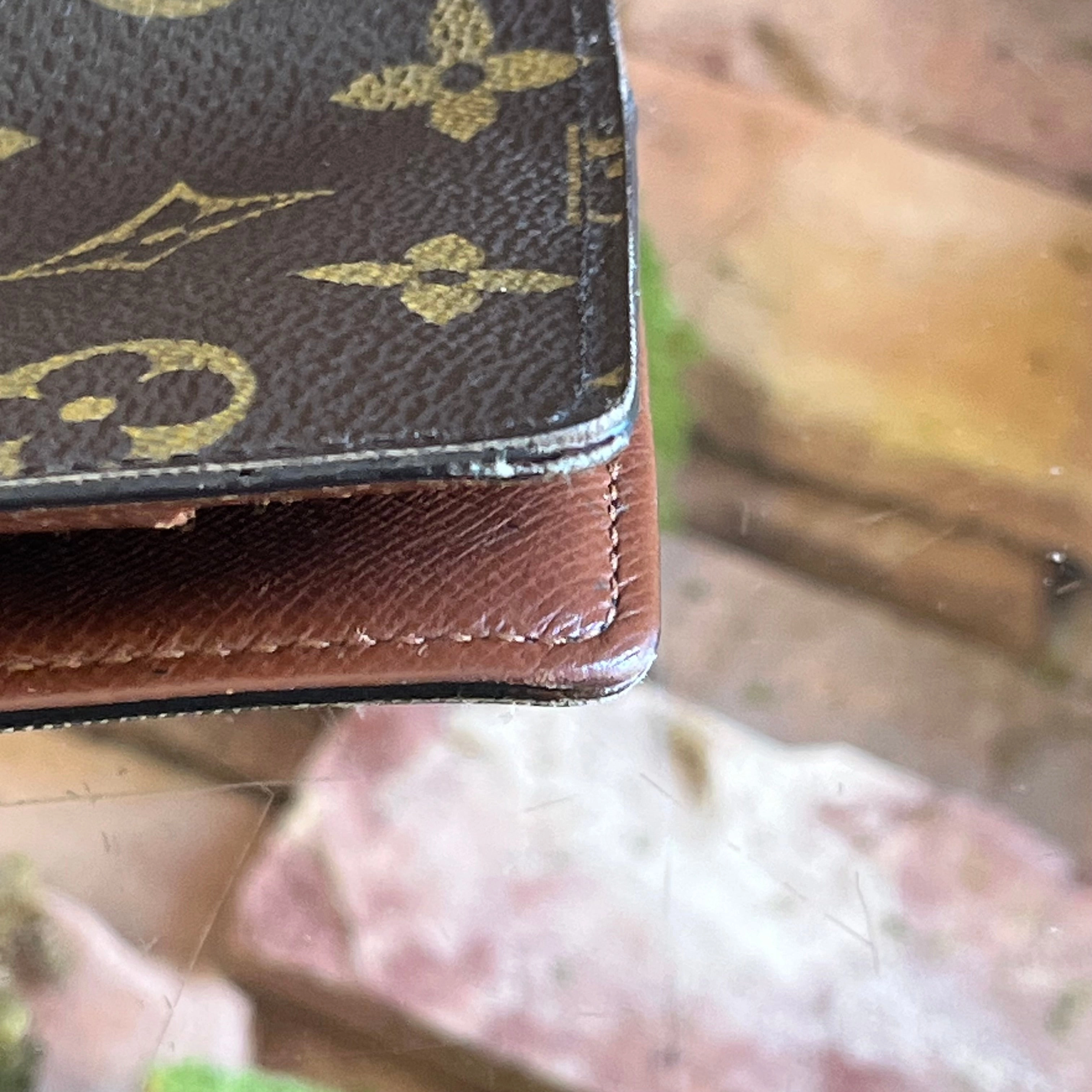 LOUIS VUITTON Agenda Cover Monogram Canvas Planner