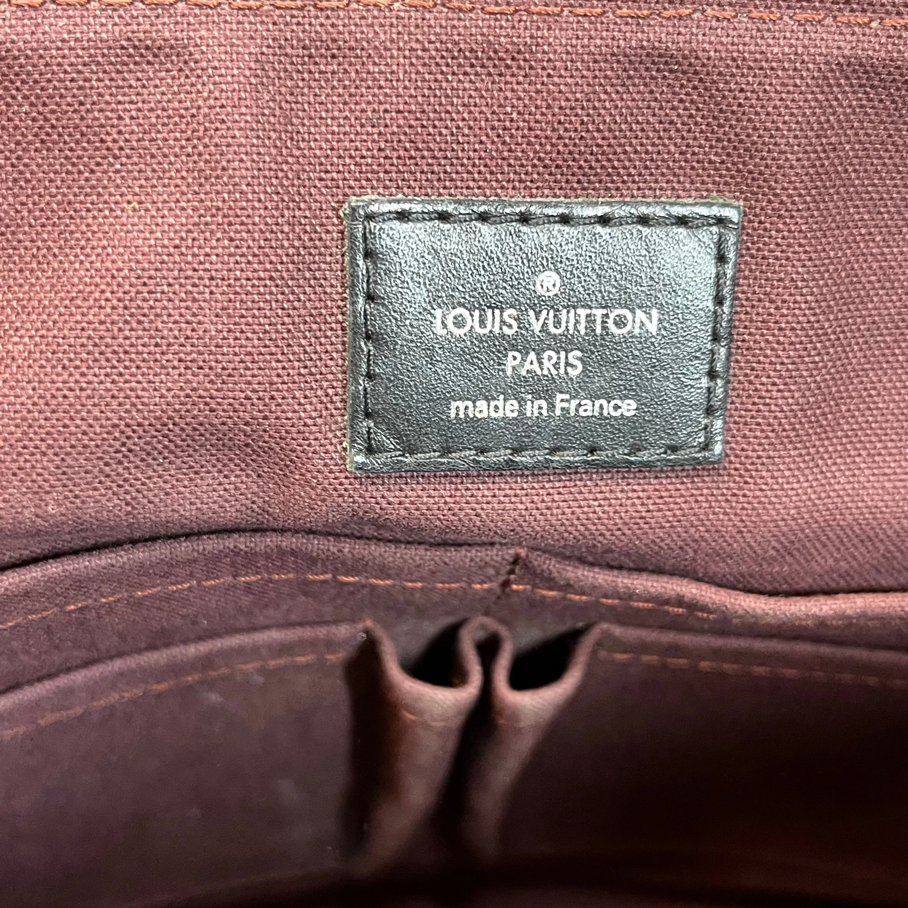 LOUIS VUITTON District MM Monogram Macassar Canvas Messenger Bag