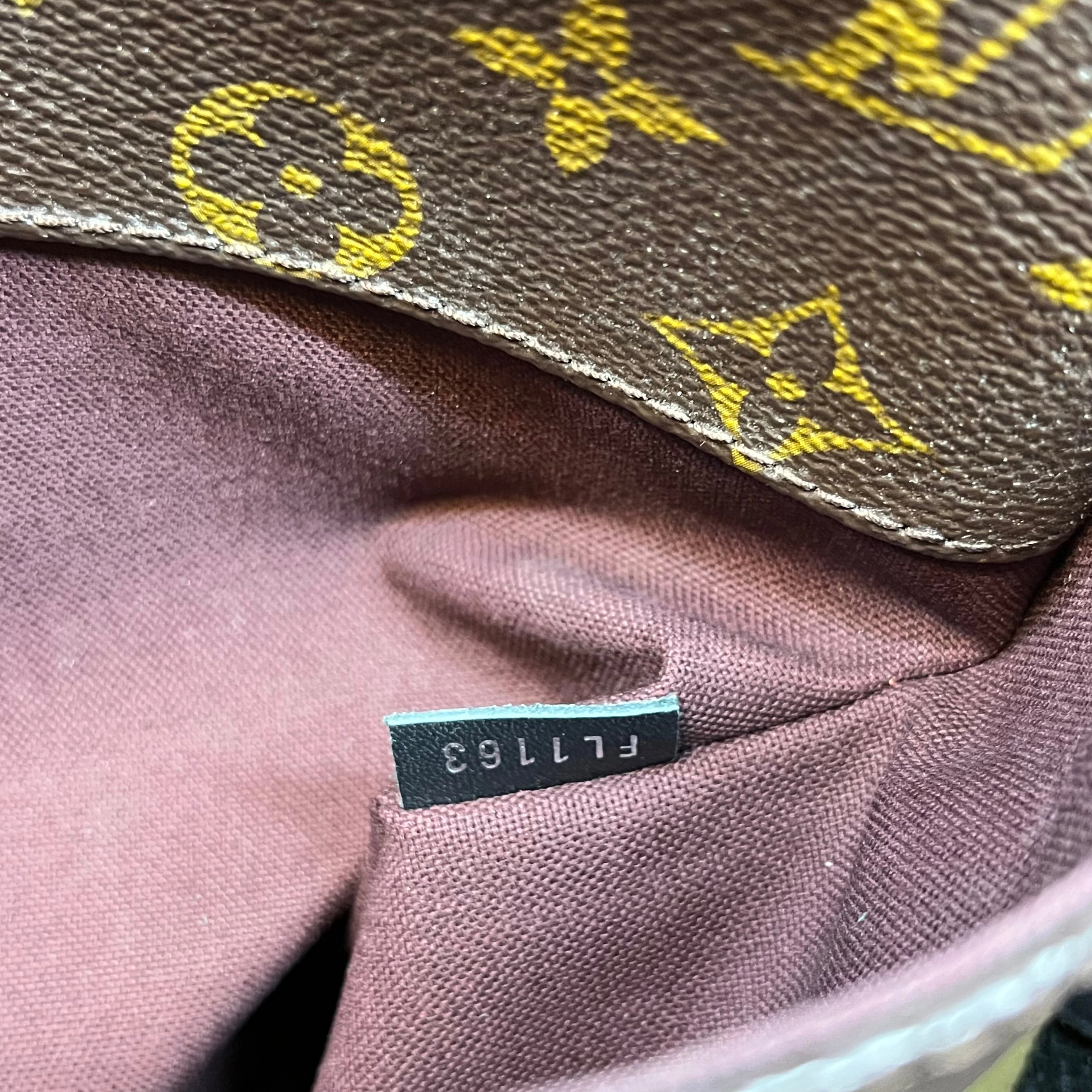 LOUIS VUITTON District MM Monogram Macassar Canvas Messenger Bag