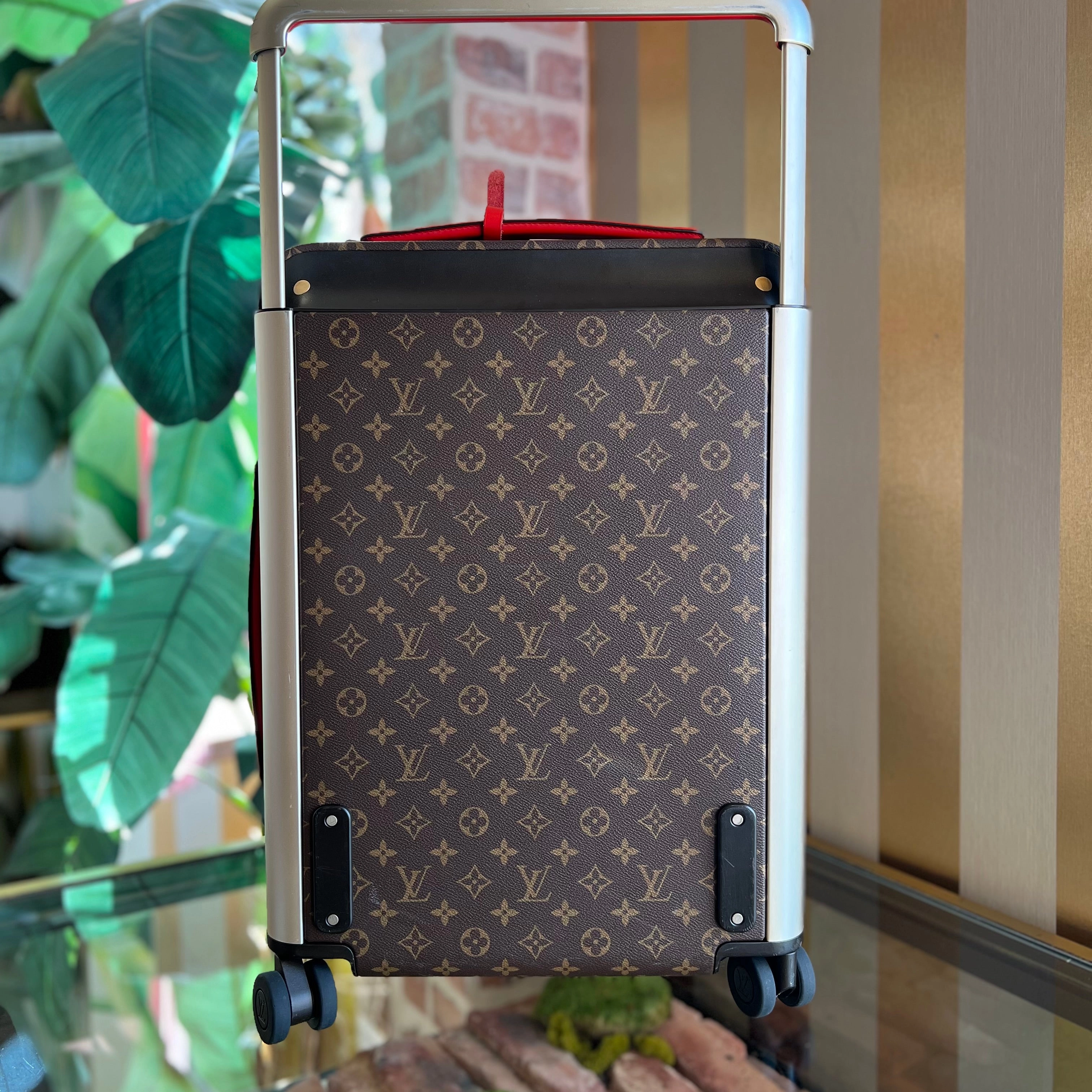 LOUIS VUITTON Horizon 55 Brown Red Monogram Canvas Rolling Luggage Coquelicot
