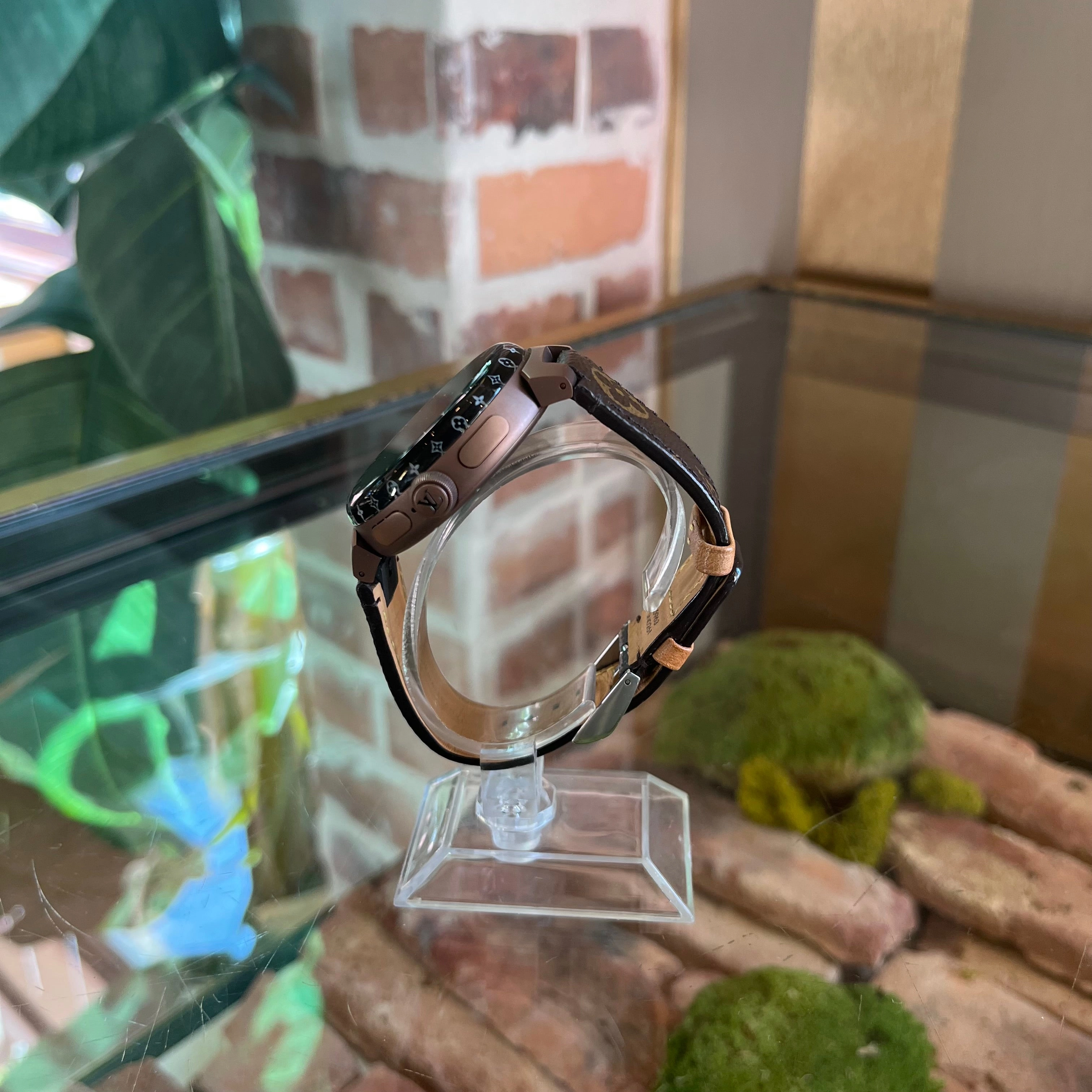 LOUIS VUITTON Tambour Horizon Light Up Connected Watch