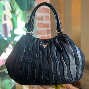 PRADA Wave Black Tessuto Nylon Nappa Leather Hobo Bag TS3917